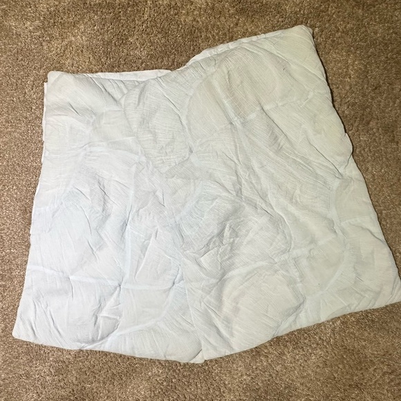 Urban Outfitters standard sham light blue 2 qty uw - Picture 6 of 7